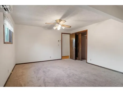 2743 Tulip Street Eugene OR 97408