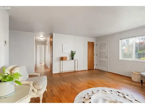 2743 Tulip Street Eugene OR 97408