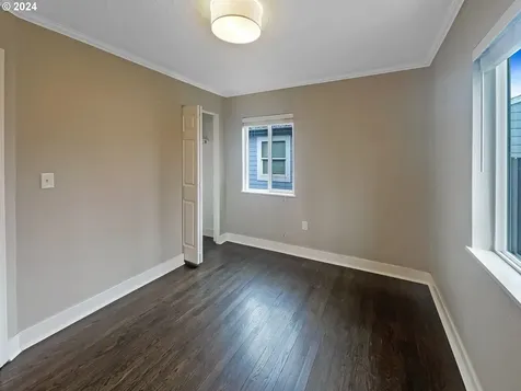 6925 SE 86th Avenue Portland OR 97266