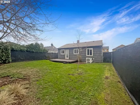 6925 SE 86th Avenue Portland OR 97266