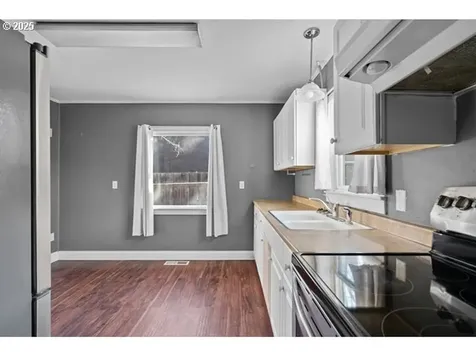 672 E Hurlburt Avenue Hermiston OR 97838