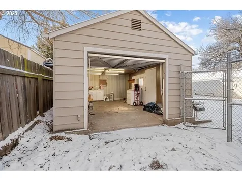 672 E Hurlburt Avenue Hermiston OR 97838