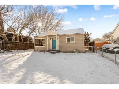 672 E Hurlburt Avenue Hermiston OR 97838