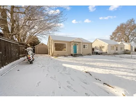 672 E Hurlburt Avenue Hermiston OR 97838