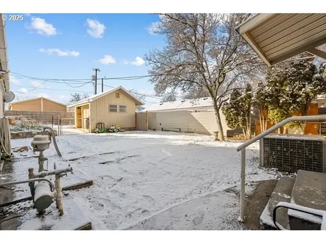 672 E Hurlburt Avenue Hermiston OR 97838