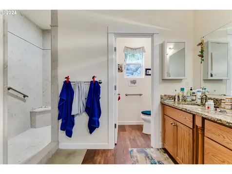 1851 NE Alameda Avenue Roseburg OR 97470