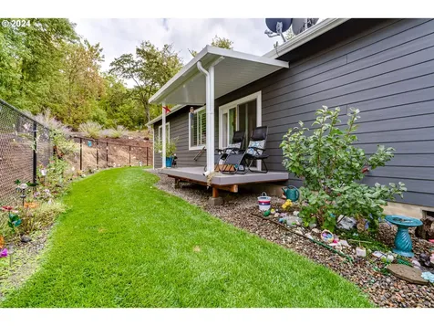 1851 NE Alameda Avenue Roseburg OR 97470