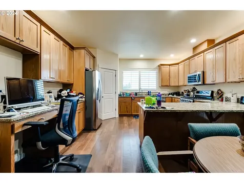 1851 NE Alameda Avenue Roseburg OR 97470