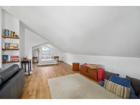7136 N Boston Avenue Portland OR 97217
