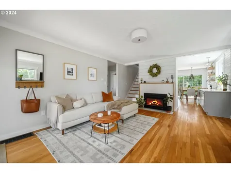 7136 N Boston Avenue Portland OR 97217