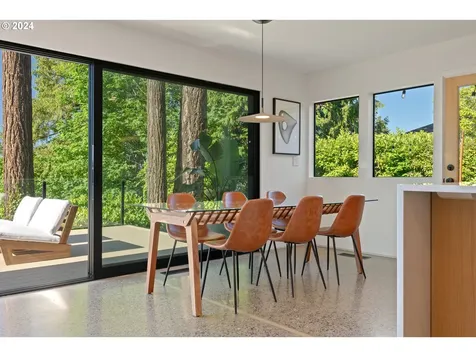 1803 S Comus Street Portland OR 97219