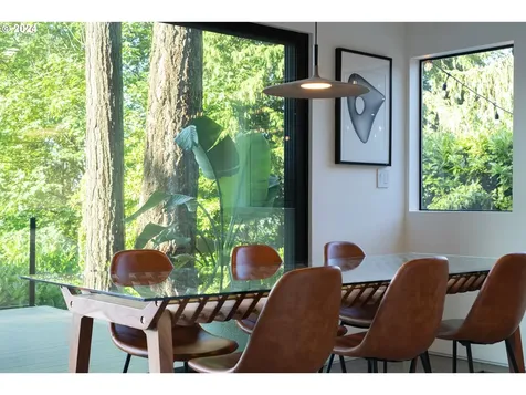 1803 S Comus Street Portland OR 97219