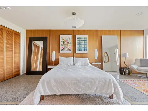1803 S Comus Street Portland OR 97219
