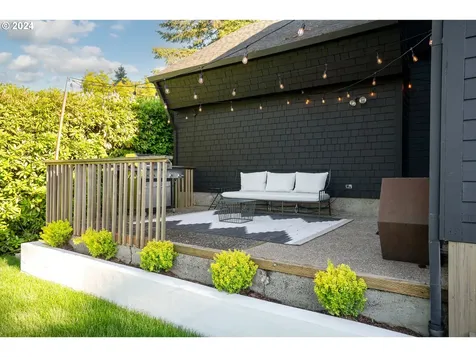 1803 S Comus Street Portland OR 97219