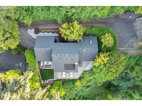 1803 S Comus Street Portland OR 97219