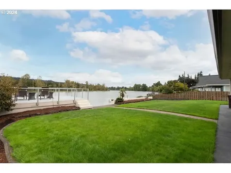 110 S Pekin Road Woodland WA 98674