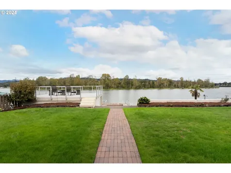 110 S Pekin Road Woodland WA 98674
