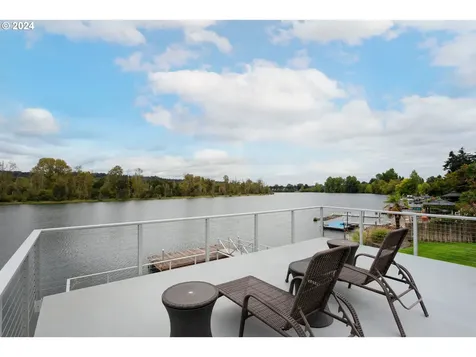 110 S Pekin Road Woodland WA 98674