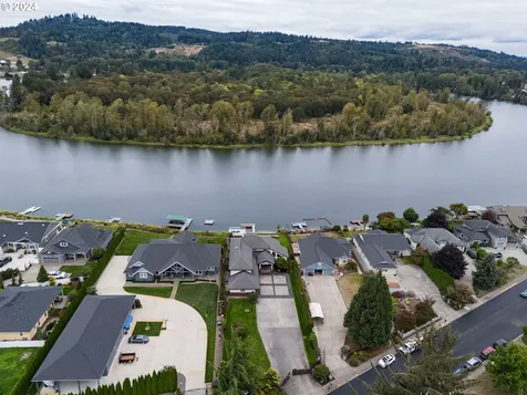 110 S Pekin Road Woodland WA 98674