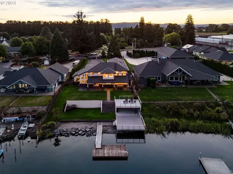 110 S Pekin Road Woodland WA 98674