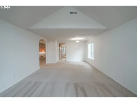 3108 N Homewood Court Newberg OR 97132