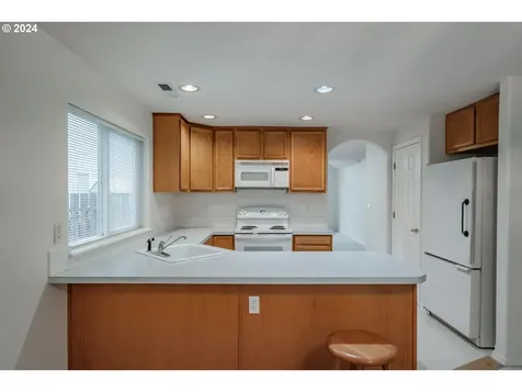 3108 N Homewood Court Newberg OR 97132