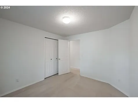 3108 N Homewood Court Newberg OR 97132
