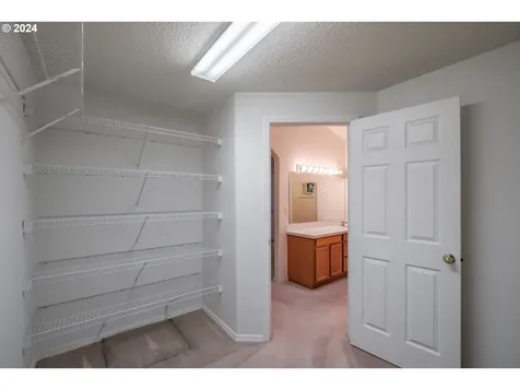 3108 N Homewood Court Newberg OR 97132