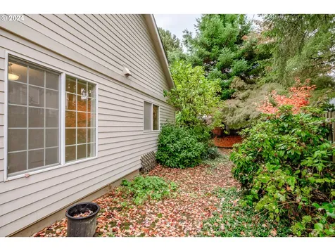 3108 N Homewood Court Newberg OR 97132
