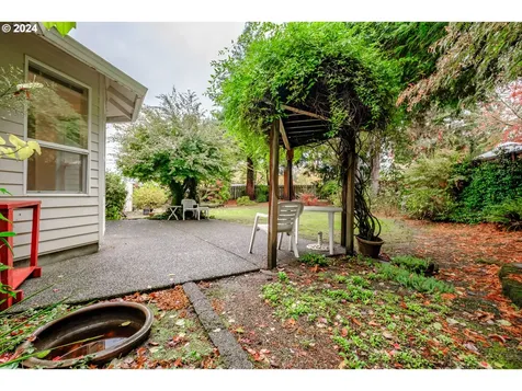 3108 N Homewood Court Newberg OR 97132