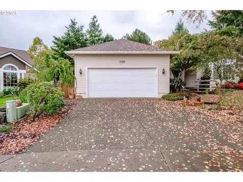 3108 N Homewood Court Newberg OR 97132