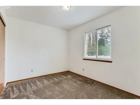 1021 Ne Meadow Drive Portland OR 97211