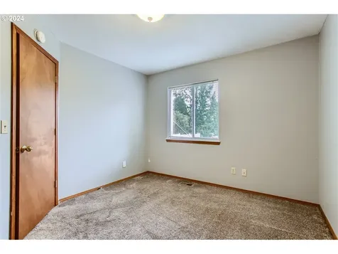 1021 Ne Meadow Drive Portland OR 97211