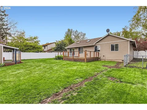 1021 Ne Meadow Drive Portland OR 97211