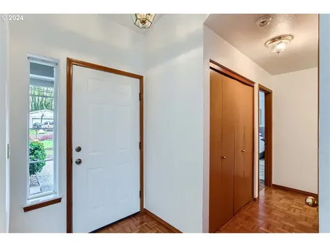1021 Ne Meadow Drive Portland OR 97211
