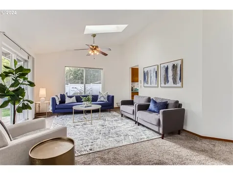 1021 Ne Meadow Drive Portland OR 97211