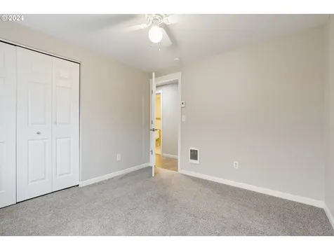 703 Nw 16th Street Battle Ground WA 98604