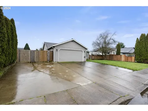 703 Nw 16th Street Battle Ground WA 98604
