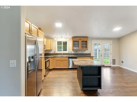 703 Nw 16th Street Battle Ground WA 98604
