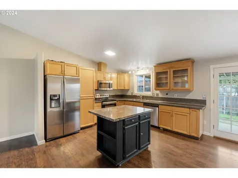 703 Nw 16th Street Battle Ground WA 98604