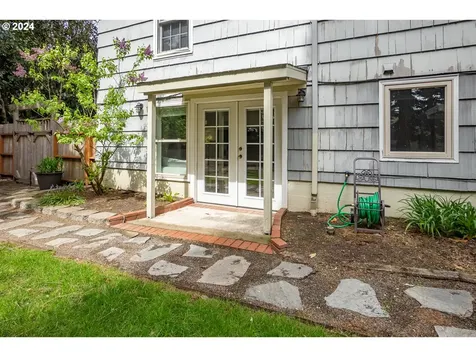 7730 Sw Maple Drive Portland OR 97225