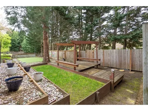 7730 Sw Maple Drive Portland OR 97225
