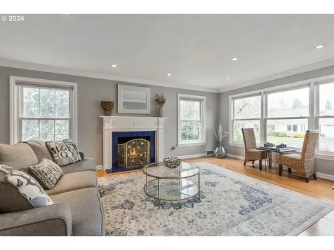 7730 Sw Maple Drive Portland OR 97225