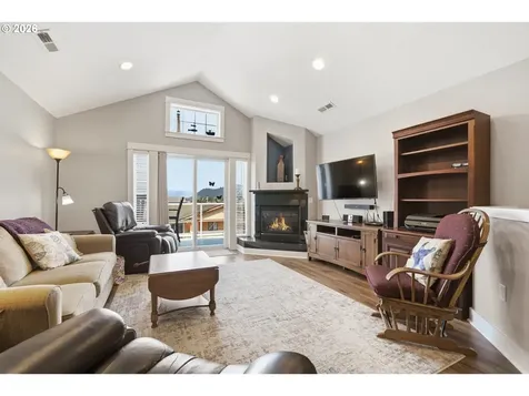 120 N 3rd Avenue Rockaway Beach OR 97136