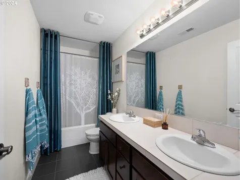 37148 Emerald Cascade Sandy OR 97055