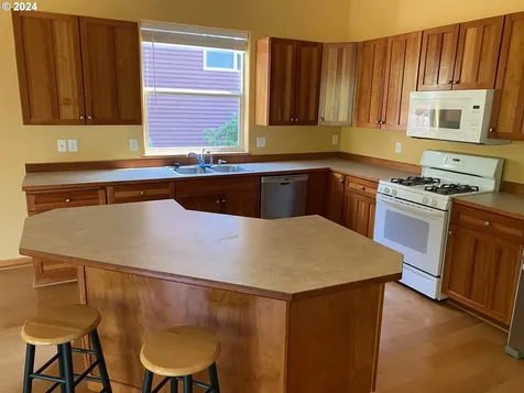 603 Ridgeview Court Hood River OR 97031
