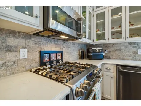 8170 Sw Maxine Lane Wilsonville OR 97070