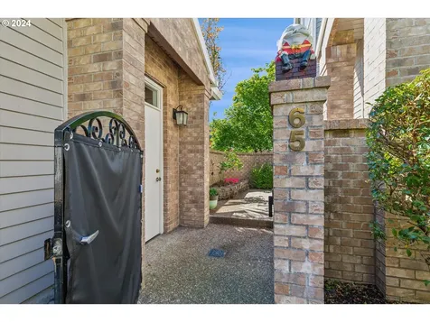 8170 Sw Maxine Lane Wilsonville OR 97070