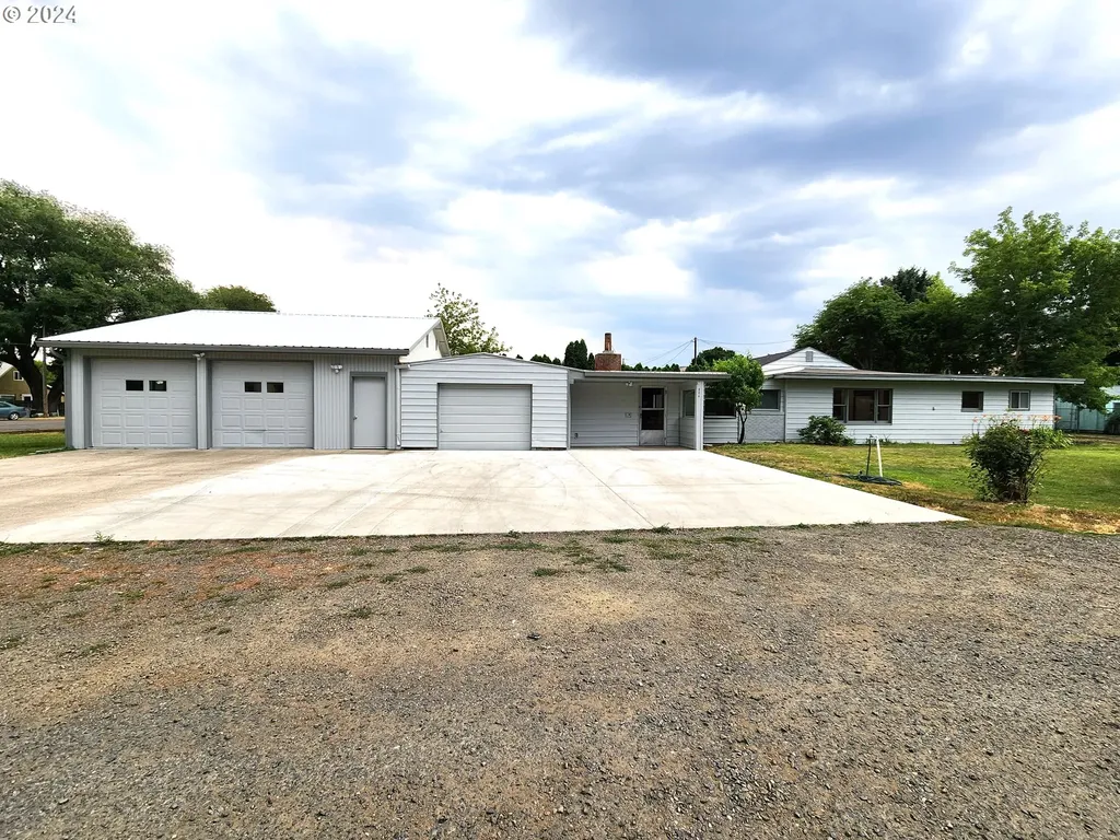 806 Benton Avenue La Grande OR 97850