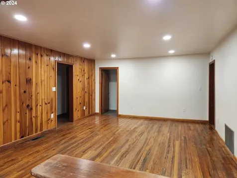 806 Benton Avenue La Grande OR 97850